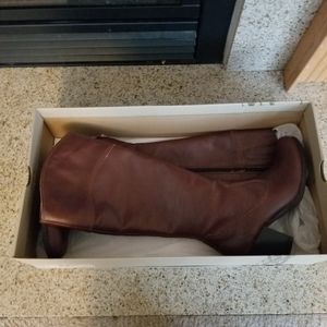 New BOC Stessy Brown Cognac Boots 6